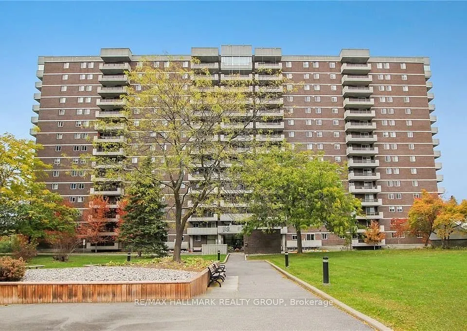 1705 Playfair Dr #212