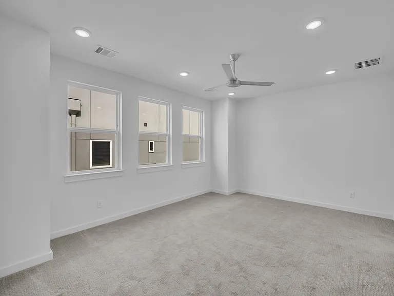 2314 N Carroll Ave #103 — Photo 24