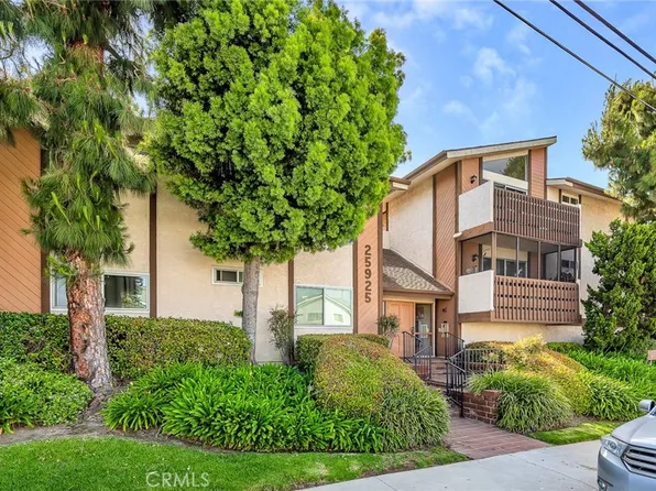 25925 Oak St Unit 108, Lomita, CA 90717