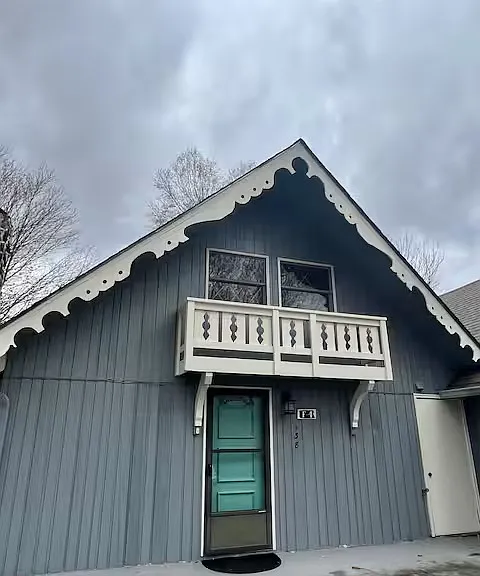 138 Spy Glass Cir #4 — Photo 1
