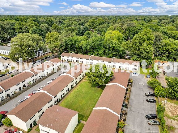 3rd image of 3455 Pruett Ct