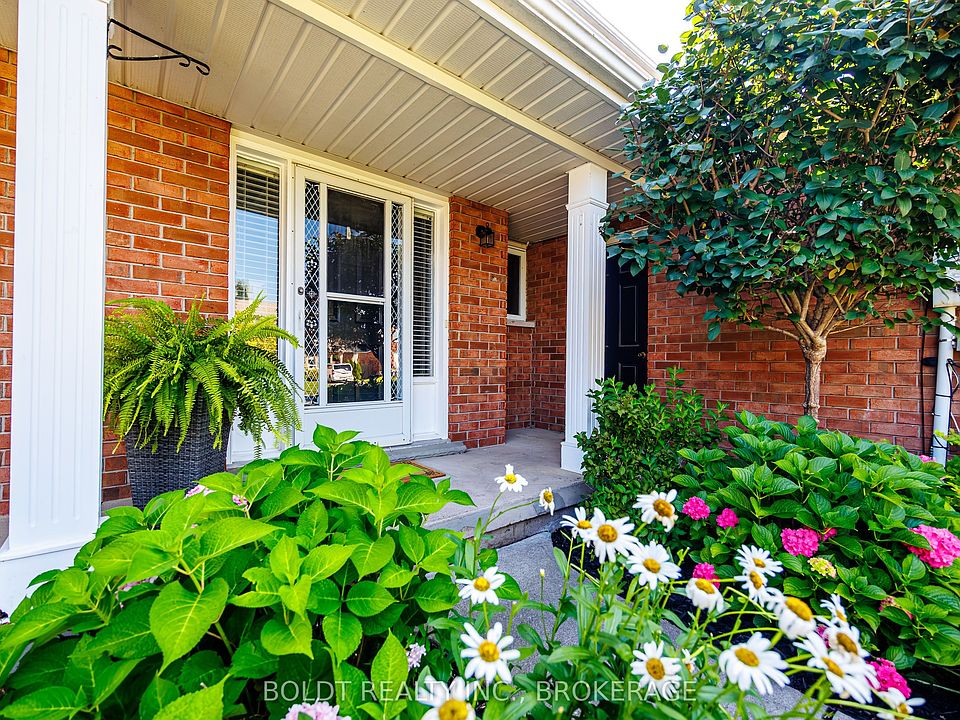 1st image of 86 Devine Cres