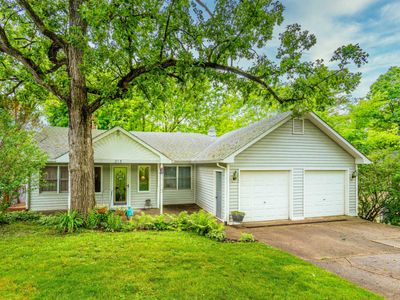 213 Hillside Dr, Island Lake, IL, 60042
