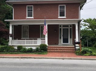 137 W Main St, Strasburg, PA 17579