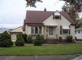 4708 Springwood Dr, Brooklyn, OH