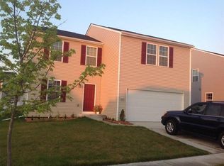 8413 Walnut Hl, Dexter, MI 48130