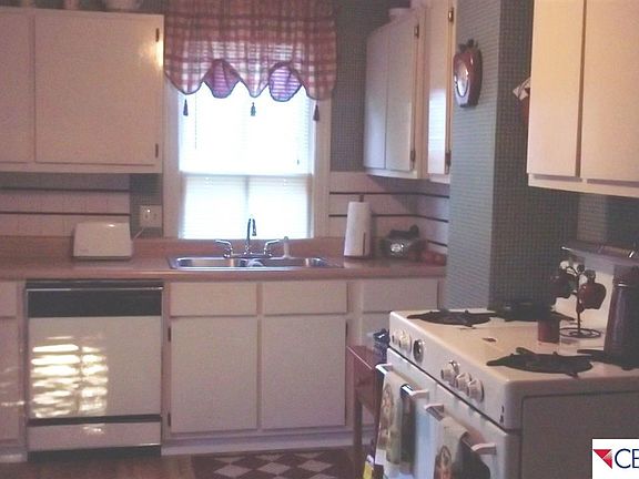 5th image of 523 S 9th St