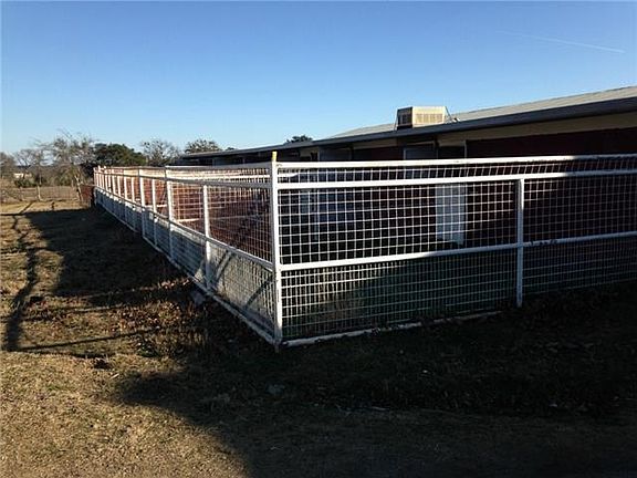 Outdoor part of stalls