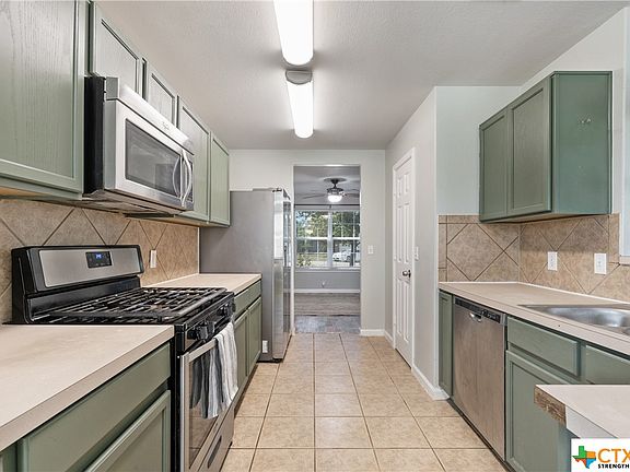4th image of 1606 Gouda Ct