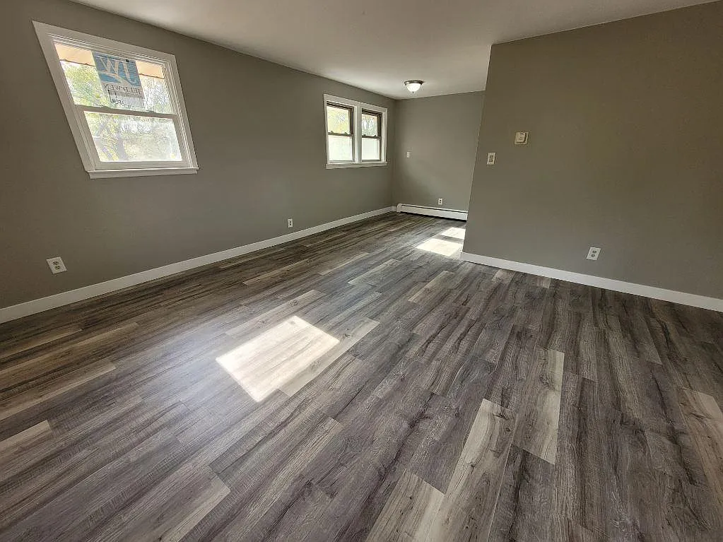 2 bed, 800 sqft, $900 — Photo 3