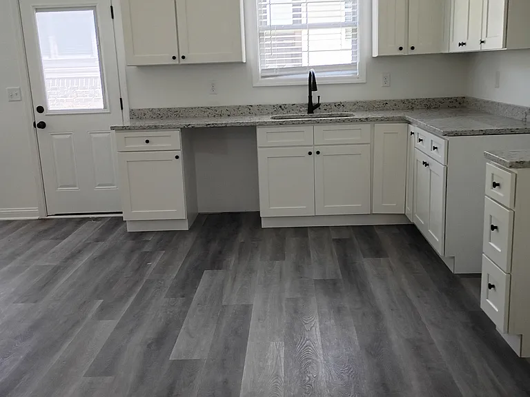 844 Ridgewood Dr #5 — Photo 3