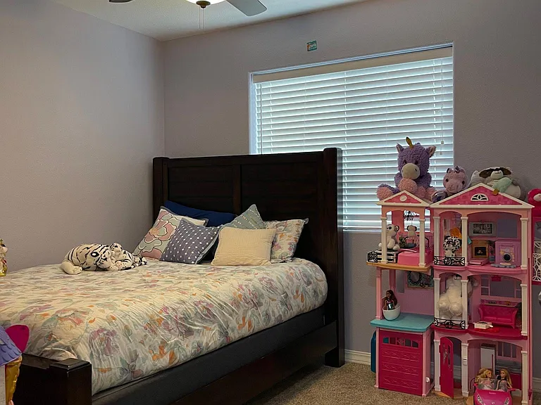 6521 Donahue Dr — Photo 12