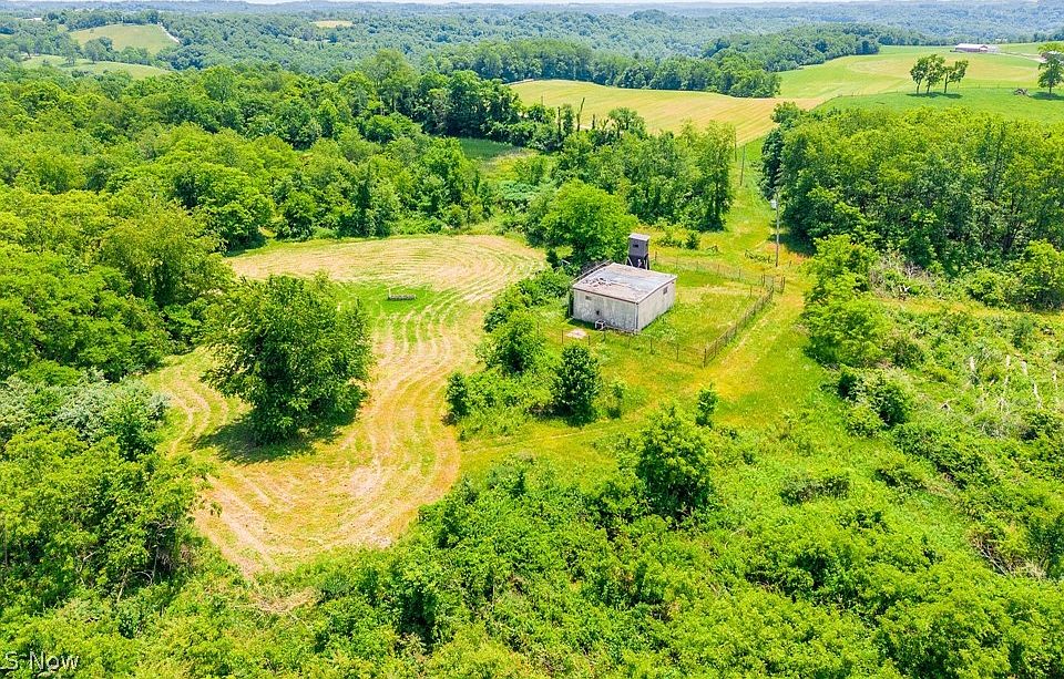 1st image of Henderson Ridge Rd