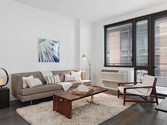 Living Room - Detail
