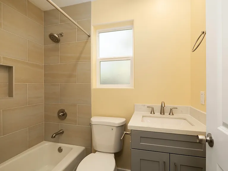 15631 Alwood St — Photo 7