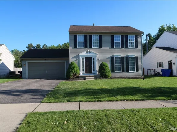 1545 Evergreen Dr, Lake View, NY 14085