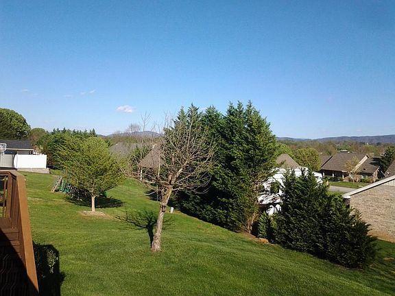 3rd image of 2286 Willingham Ln