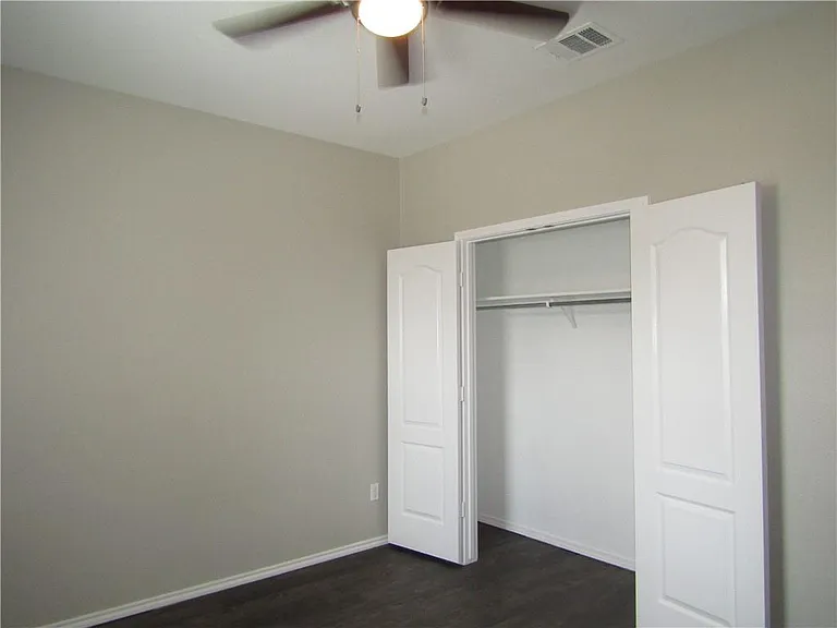 14200 Lake Victor Dr — Photo 61