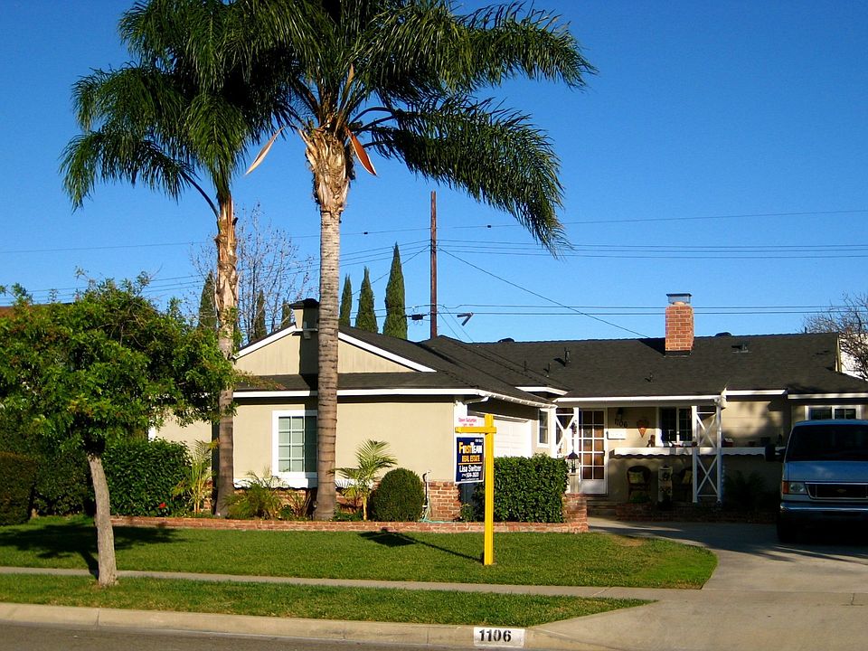 on a sunny day the colors show better!