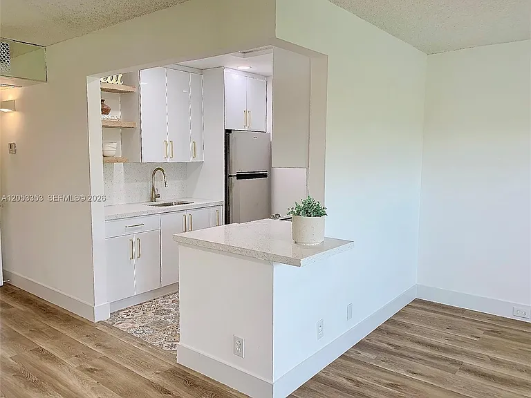 101 SW 132nd Way #413J — Photo 6