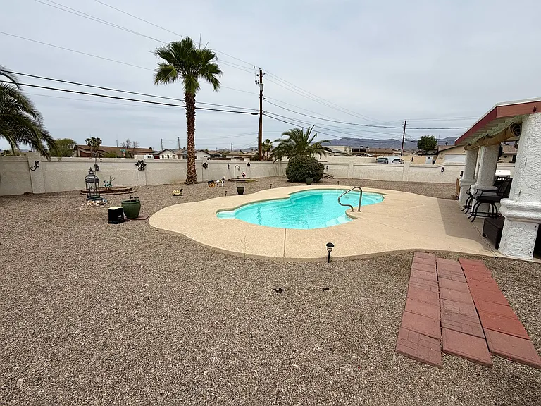 2199 Wallapai Dr — Photo 25