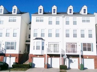 13682 Salk St #273, Herndon, VA 20171