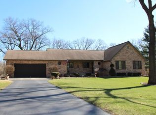 2897 S 4950e Rd, Saint Anne, IL 60964