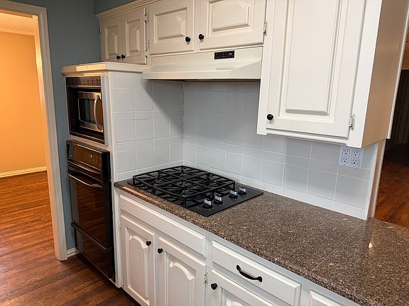 5th image of 10926 Scotsmeadow Dr