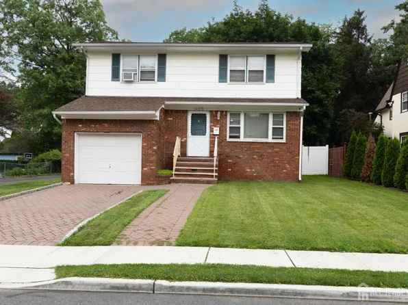 655 N Mosswood Ave, Orange, NJ 07050