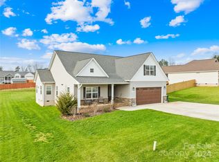 184 Staffordshire Dr, Statesville, NC 28625