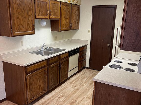 4th image of 1035 N Melendres St #A