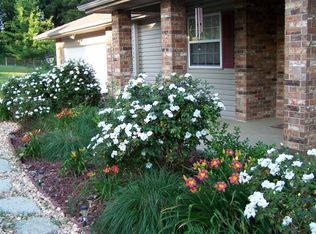 526 Mule Barn Dr, Cape Fair, MO 65624