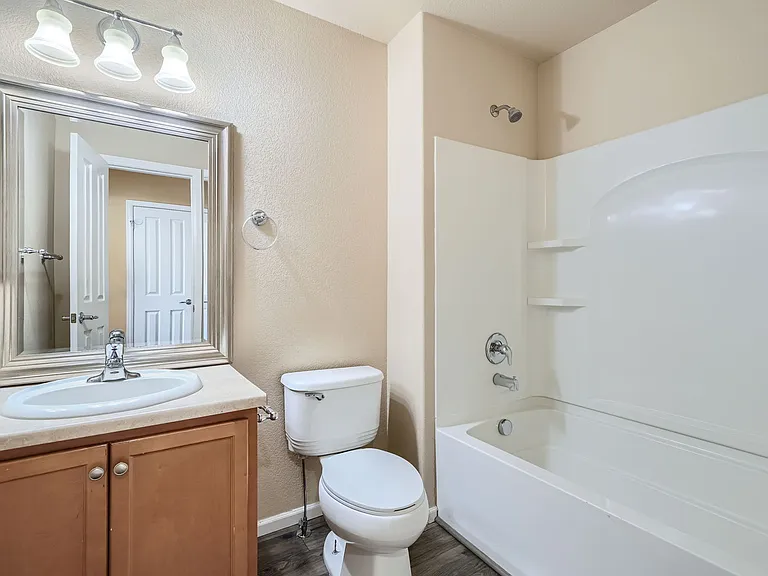 7669 Sandy Springs Point — Photo 5