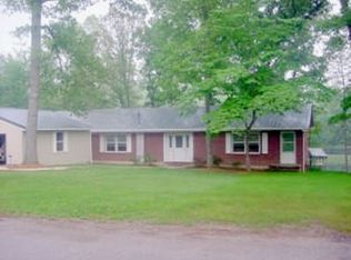 98 Hickory Dr, Crossville, TN 38571