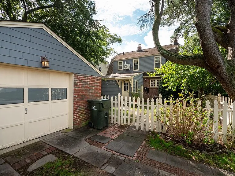 130 W Leicester Ave — Photo 30