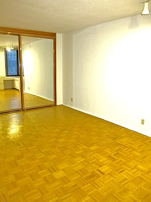 Rented by Newell and Assoc. | media 18