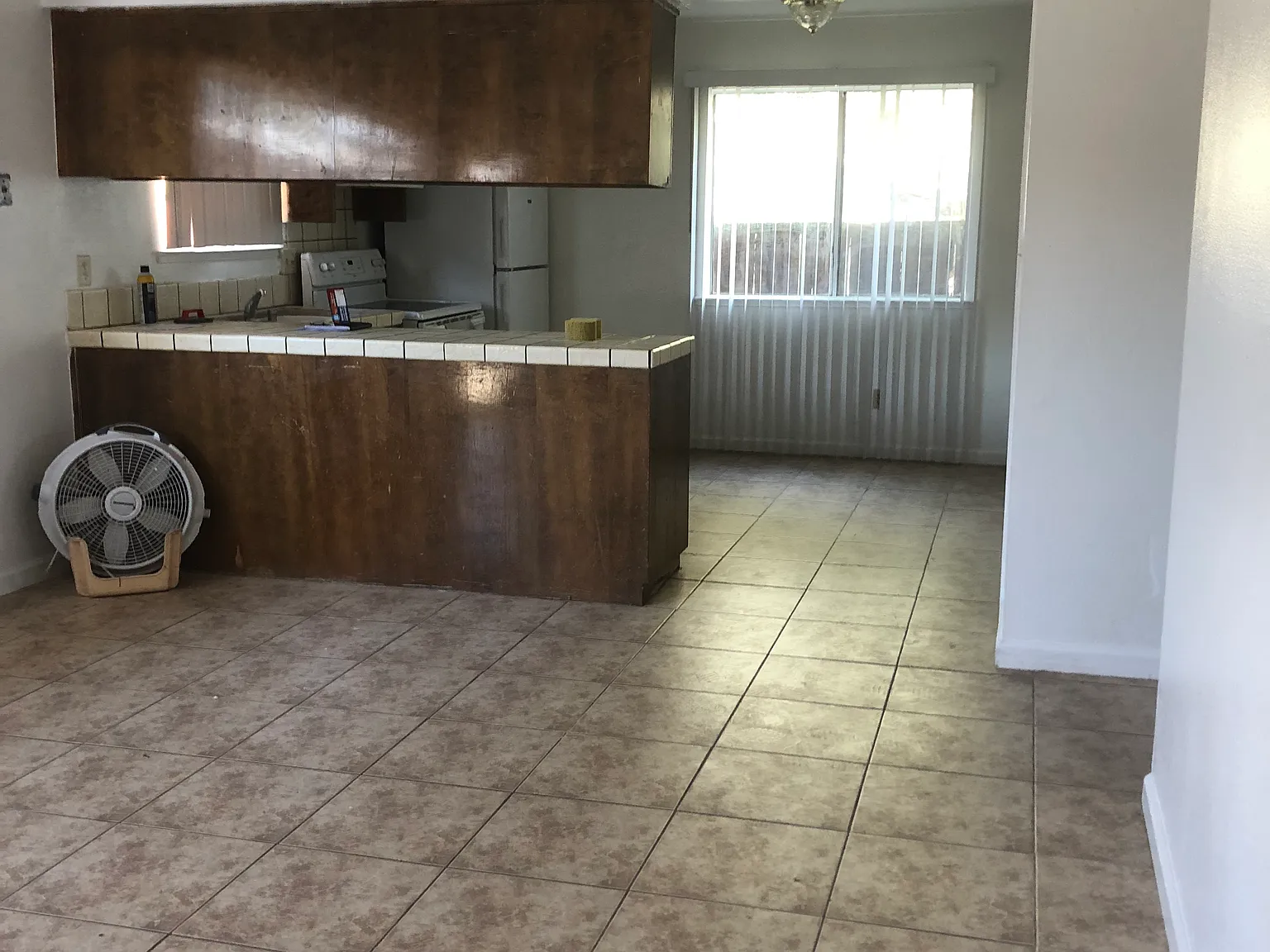 2 bed, 825 sqft, $1,300 — Photo 4