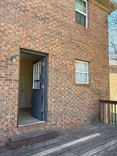 594 Lost Cir #A — Photo 16