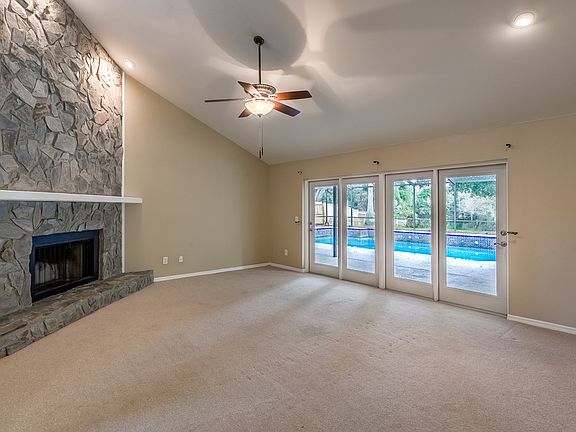 3rd image of 3306 Pleasant Lake Dr