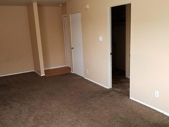 5th image of 1880 Lilac Ln APT D