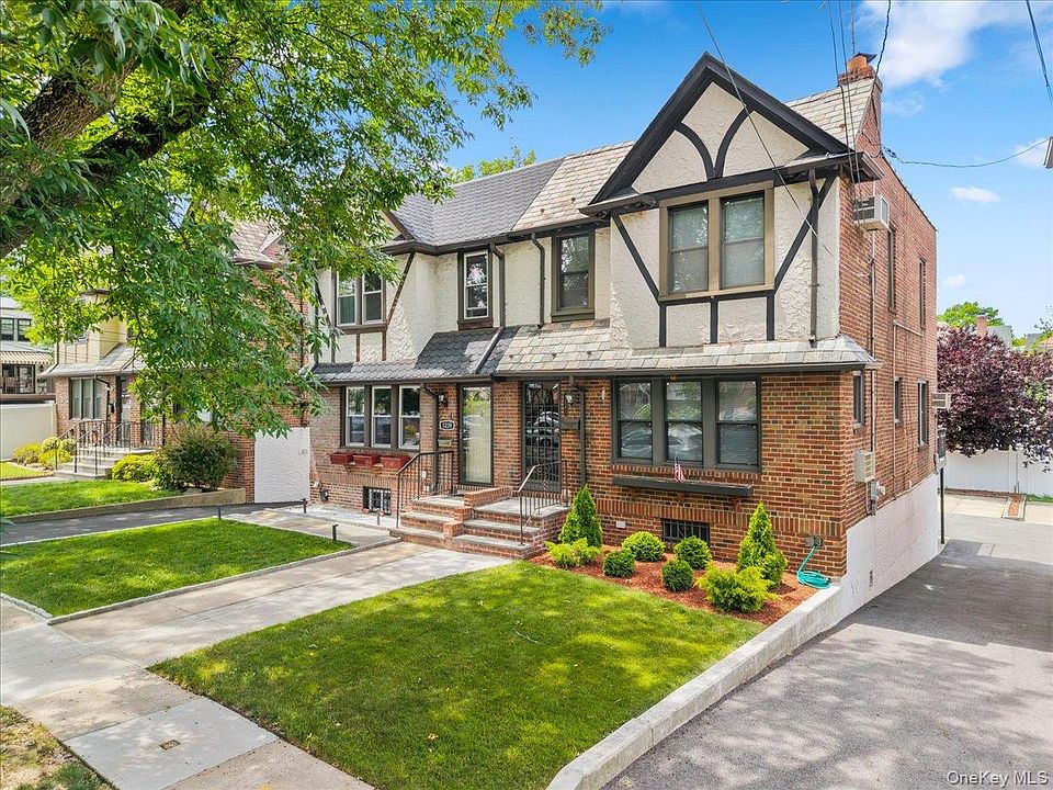 1st image of 1241 Rhinelander Avenue