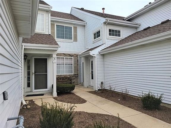 2nd image of 261 Camel Bend Ct #261