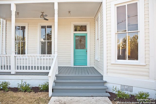 1st image of 210 Devine St