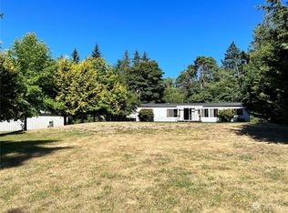 1153 Bush Point Rd, Freeland, WA 98249