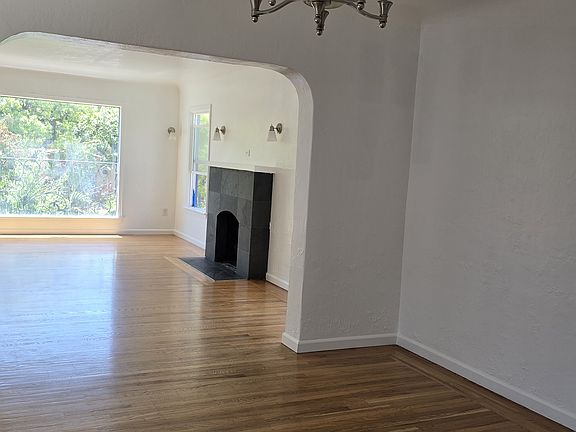 3rd image of 22 Muller St #A