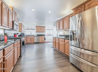 871 Gibson Ave, Simi Valley, CA 93065