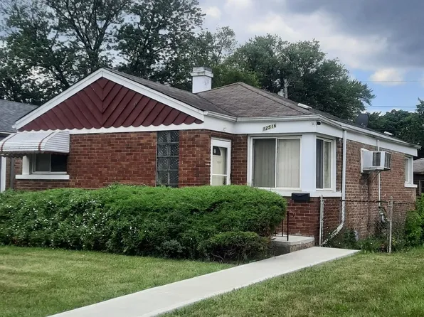 12516 S Laflin St, Calumet Park, IL 60827