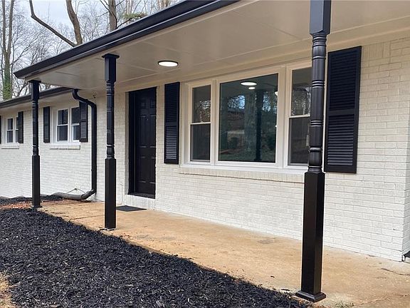 3rd image of 1539 Rockingway Dr SW