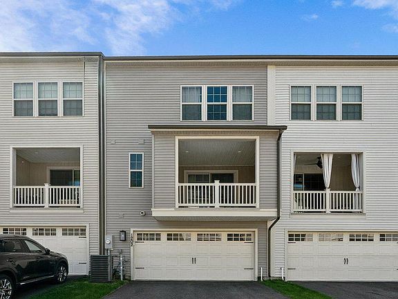 2nd image of 1202 Patuxent Greens Dr
