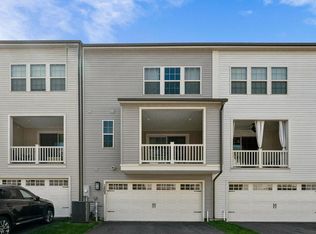 1202 Patuxent Greens Dr, Laurel, MD 20708